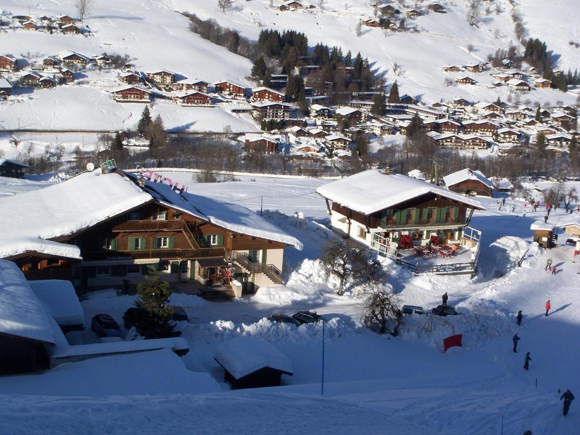Les Bernards Hotel 2*
