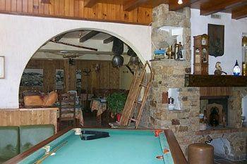 Hotel Les Bernards 2*